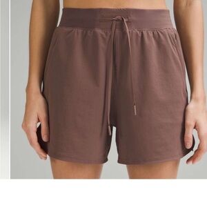 Lululemon license to train